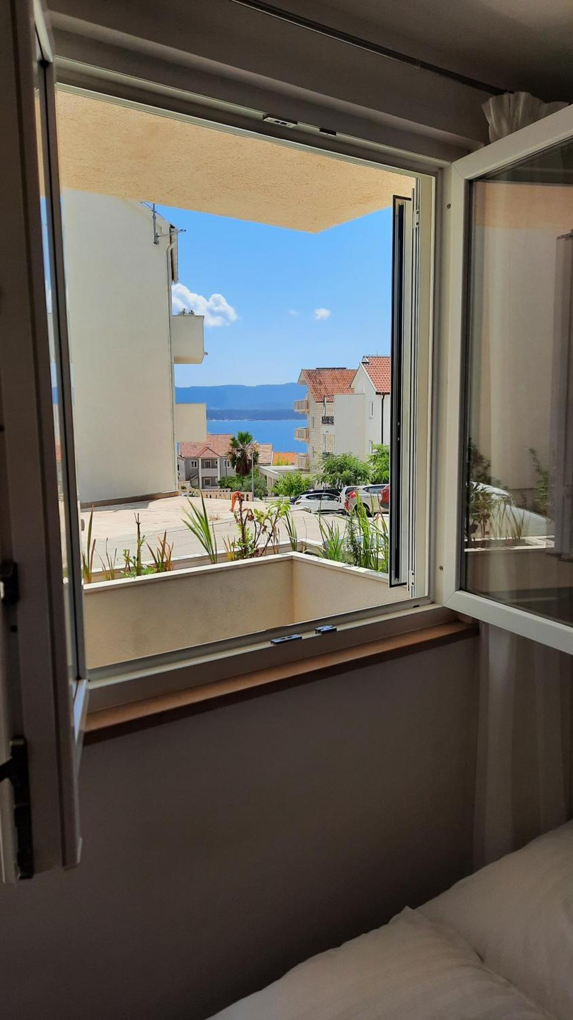 Studio Apartman Kiara Bol Luaran gambar